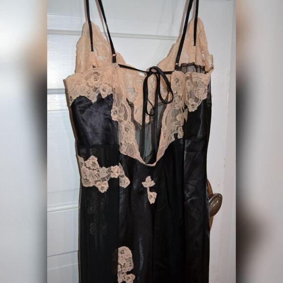 Fredrick's of Hollywood Satin and Mesh Gown with Champagne Beaded Lace Details - Picture 6 of 8